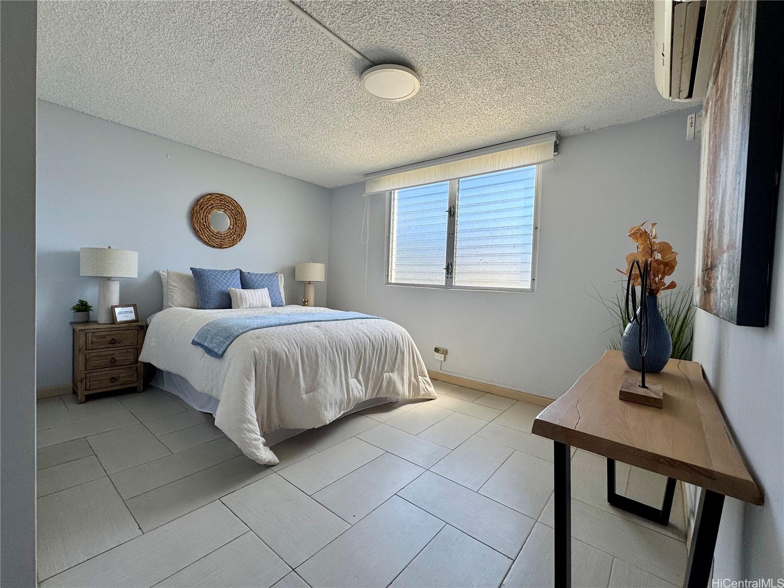 Surfview condo # 302, Honolulu, Hawaii - photo 12 of 18