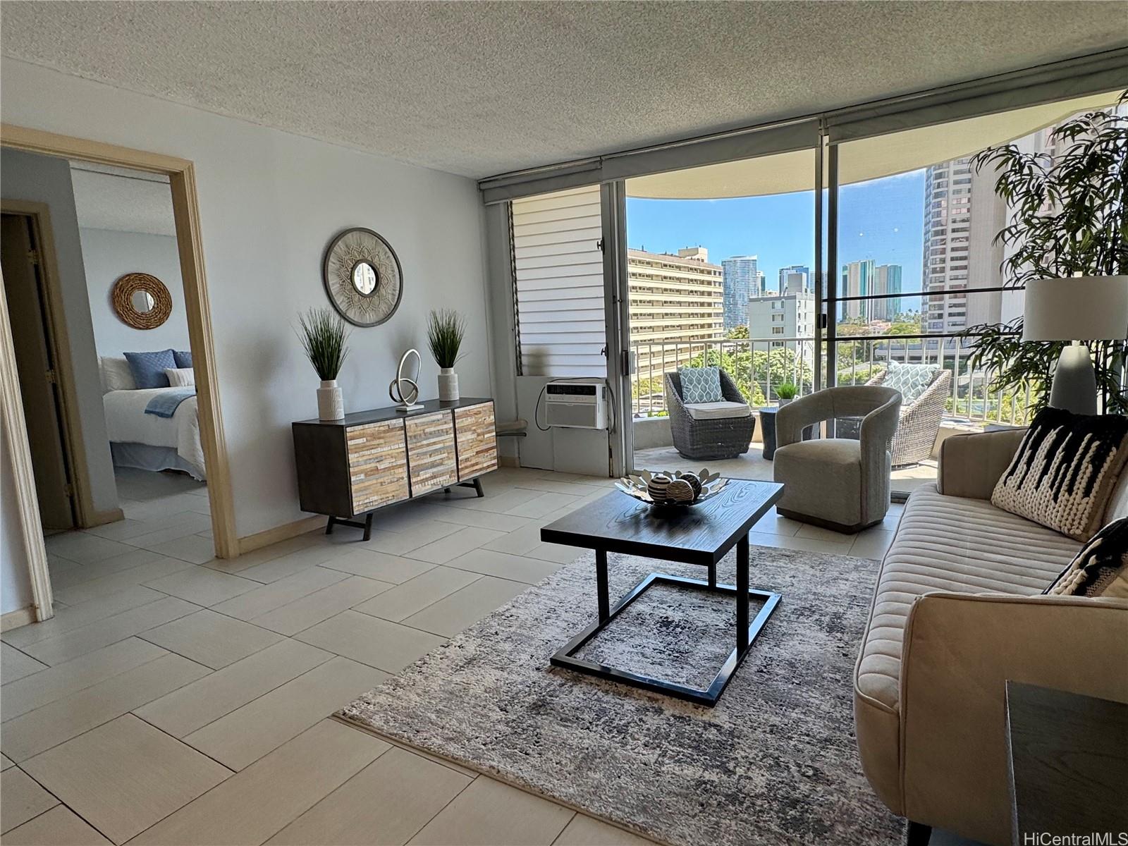 Surfview condo # 302, Honolulu, Hawaii - photo 4 of 18