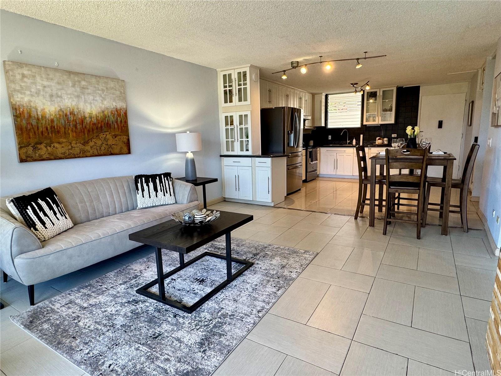 Surfview condo # 302, Honolulu, Hawaii - photo 5 of 18