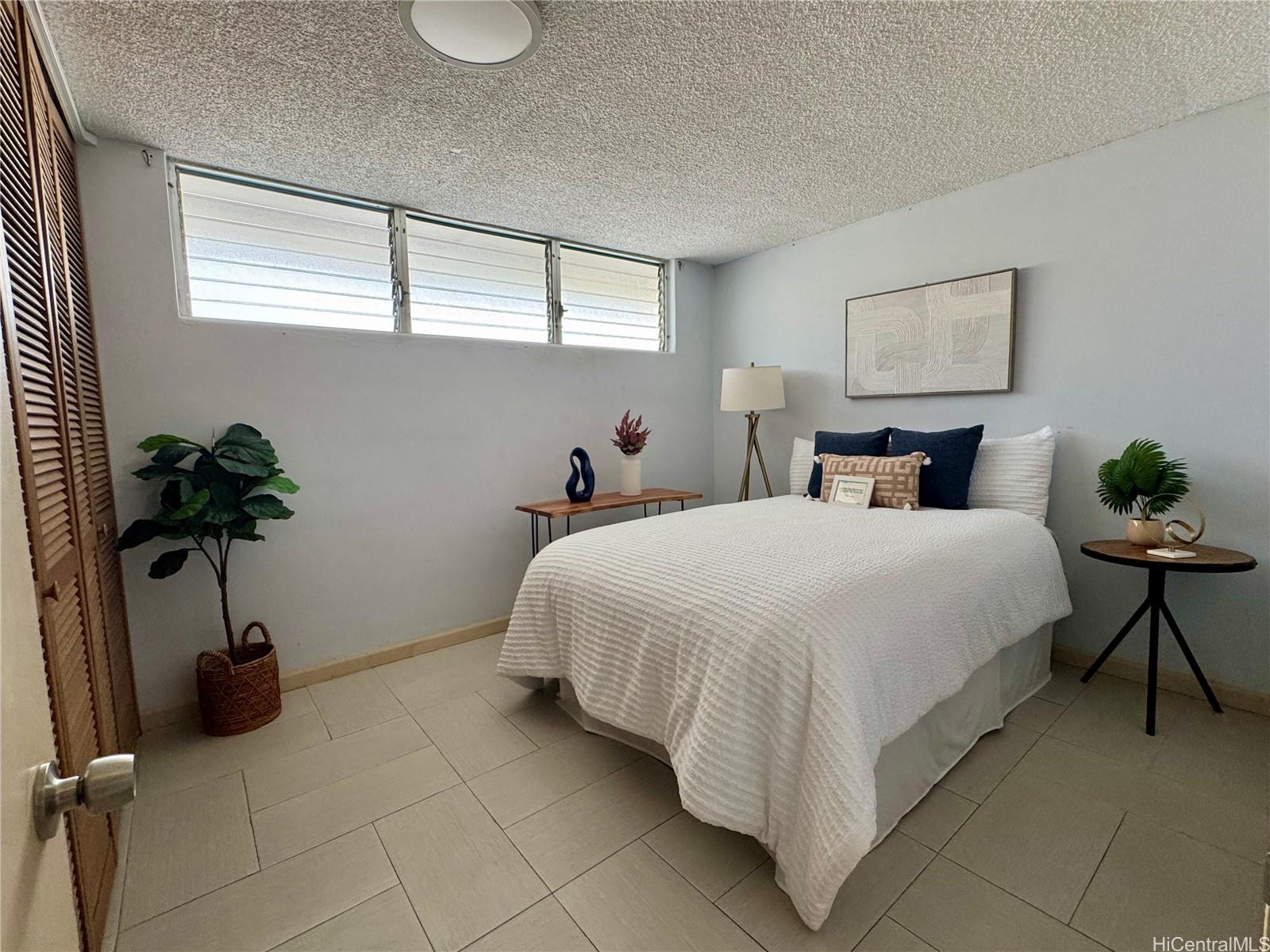 Surfview condo # 302, Honolulu, Hawaii - photo 10 of 18