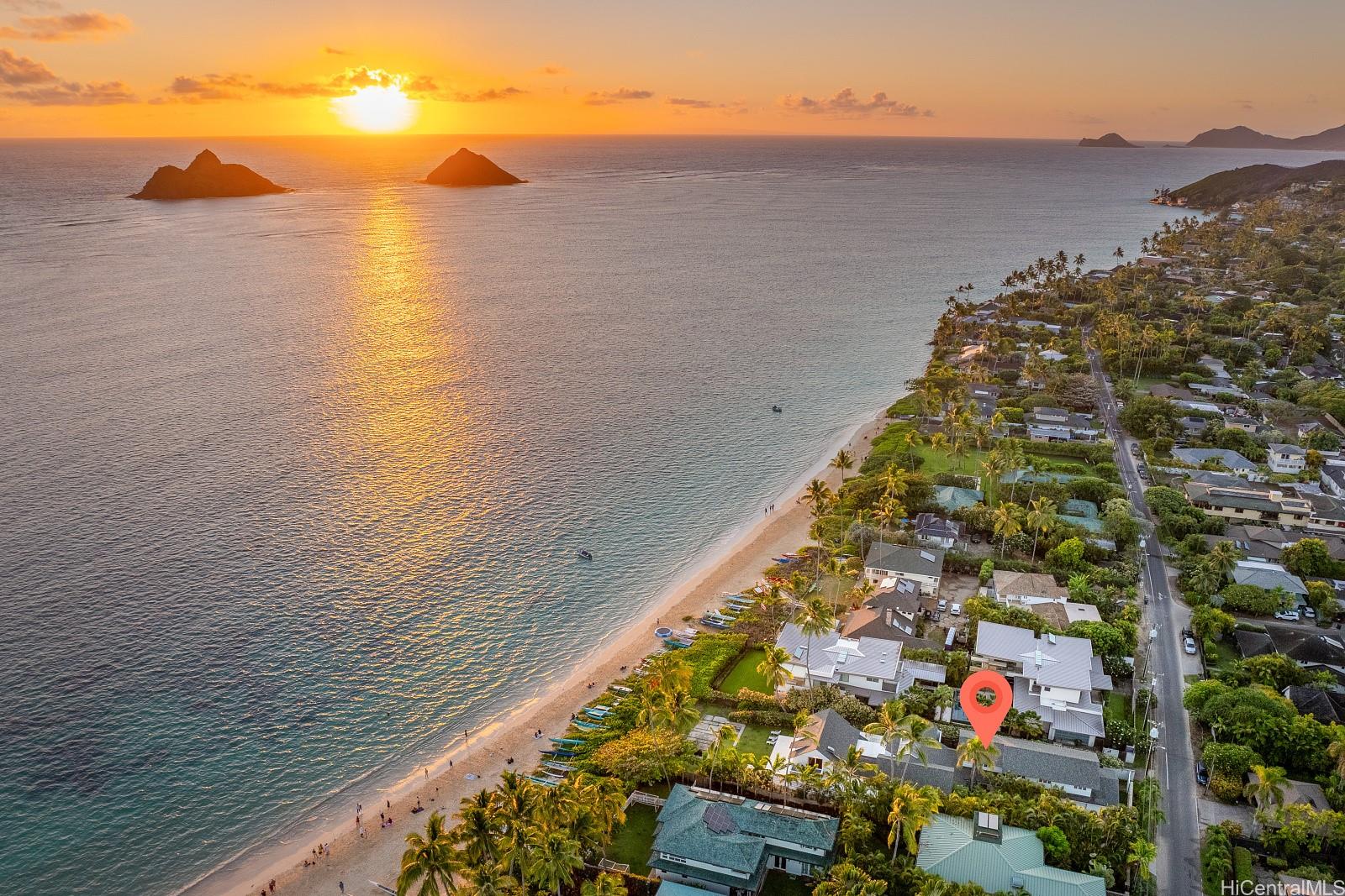 1018  Mokulua Drive Lanikai, Kailua home - photo 2 of 25