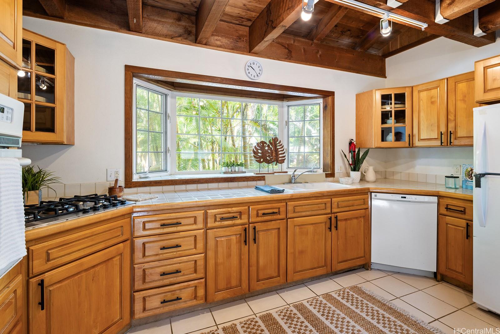 1018  Mokulua Drive Lanikai, Kailua home - photo 20 of 25