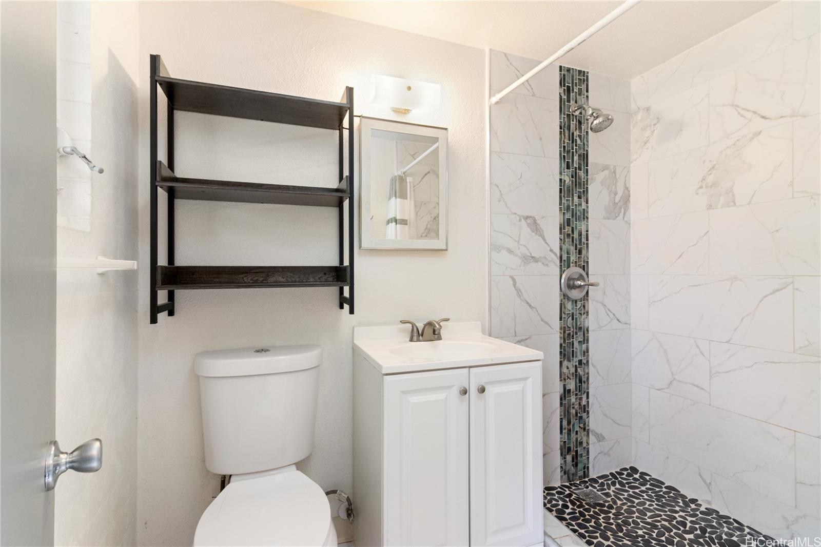 Terrazza condo # 102, Honolulu, Hawaii - photo 5 of 10