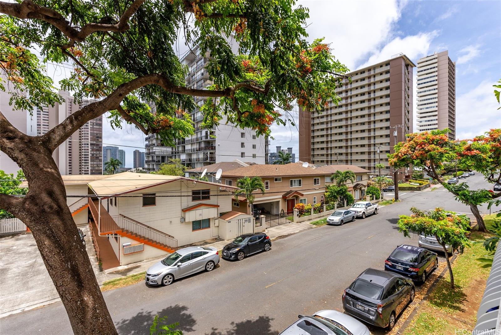 Terrazza condo # 206, Honolulu, Hawaii - photo 13 of 20