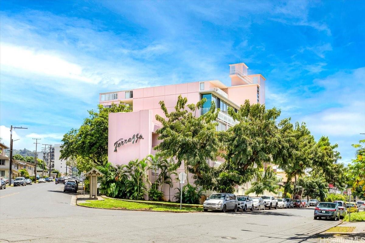 Terrazza condo # PH2, Honolulu, Hawaii - photo 20 of 21