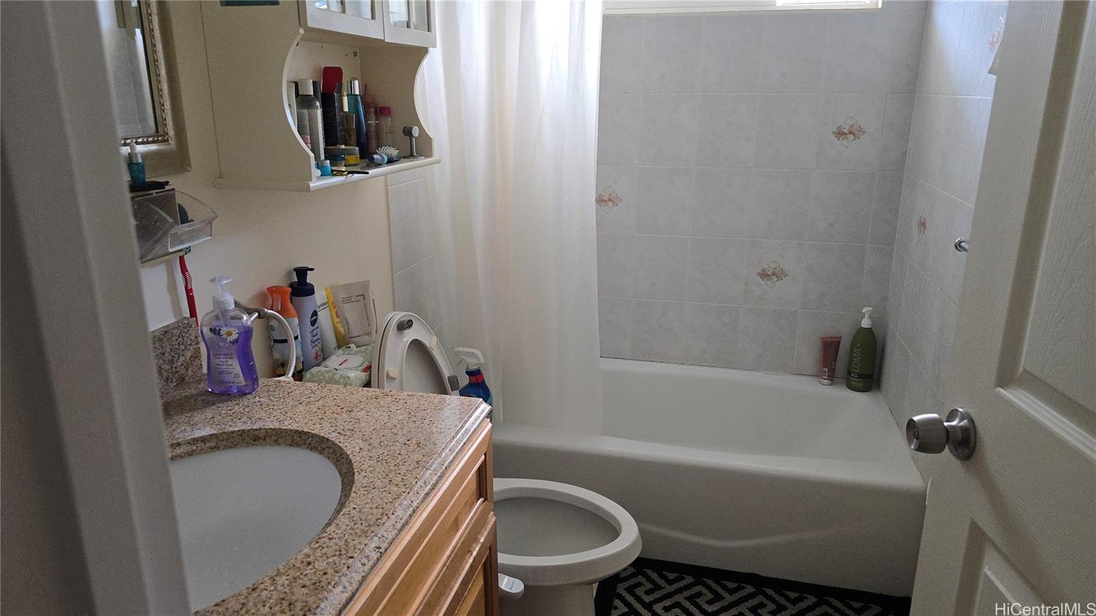 1021  Mao Lane Kapalama, Honolulu home - photo 7 of 7