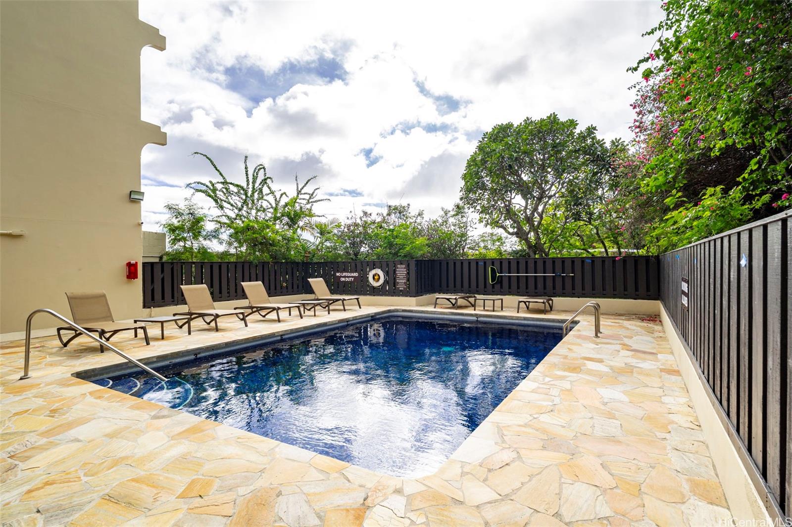 Royal Vista condo # 807D, Honolulu, Hawaii - photo 23 of 25