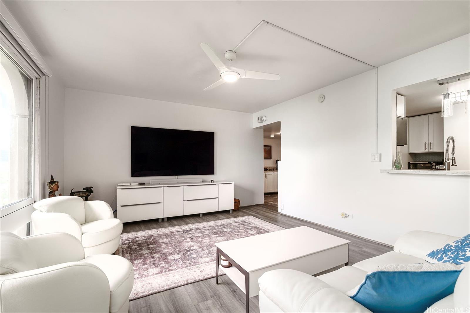 Royal Vista condo # 807D, Honolulu, Hawaii - photo 4 of 25