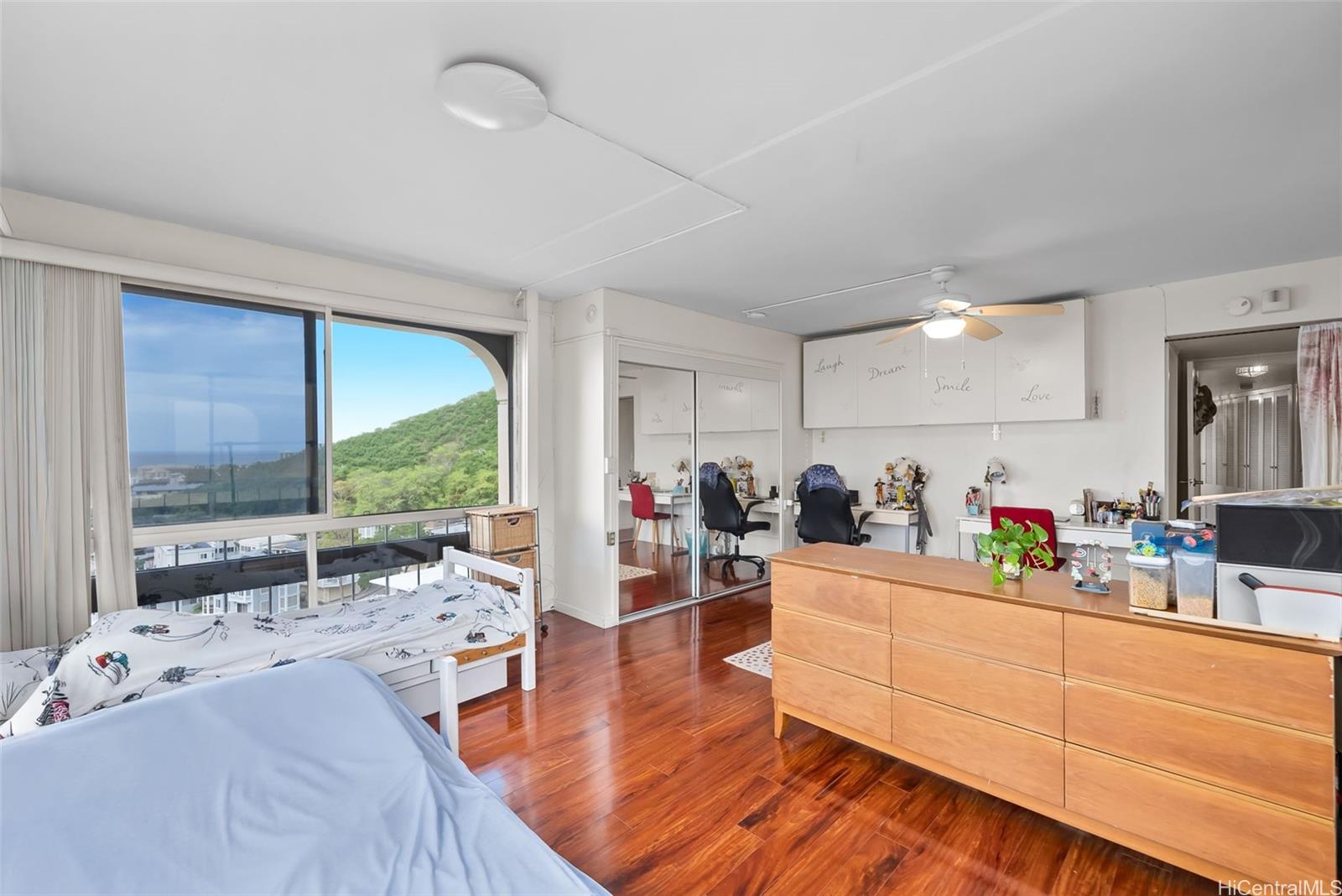 Royal Vista condo # 902B, Honolulu, Hawaii - photo 19 of 25