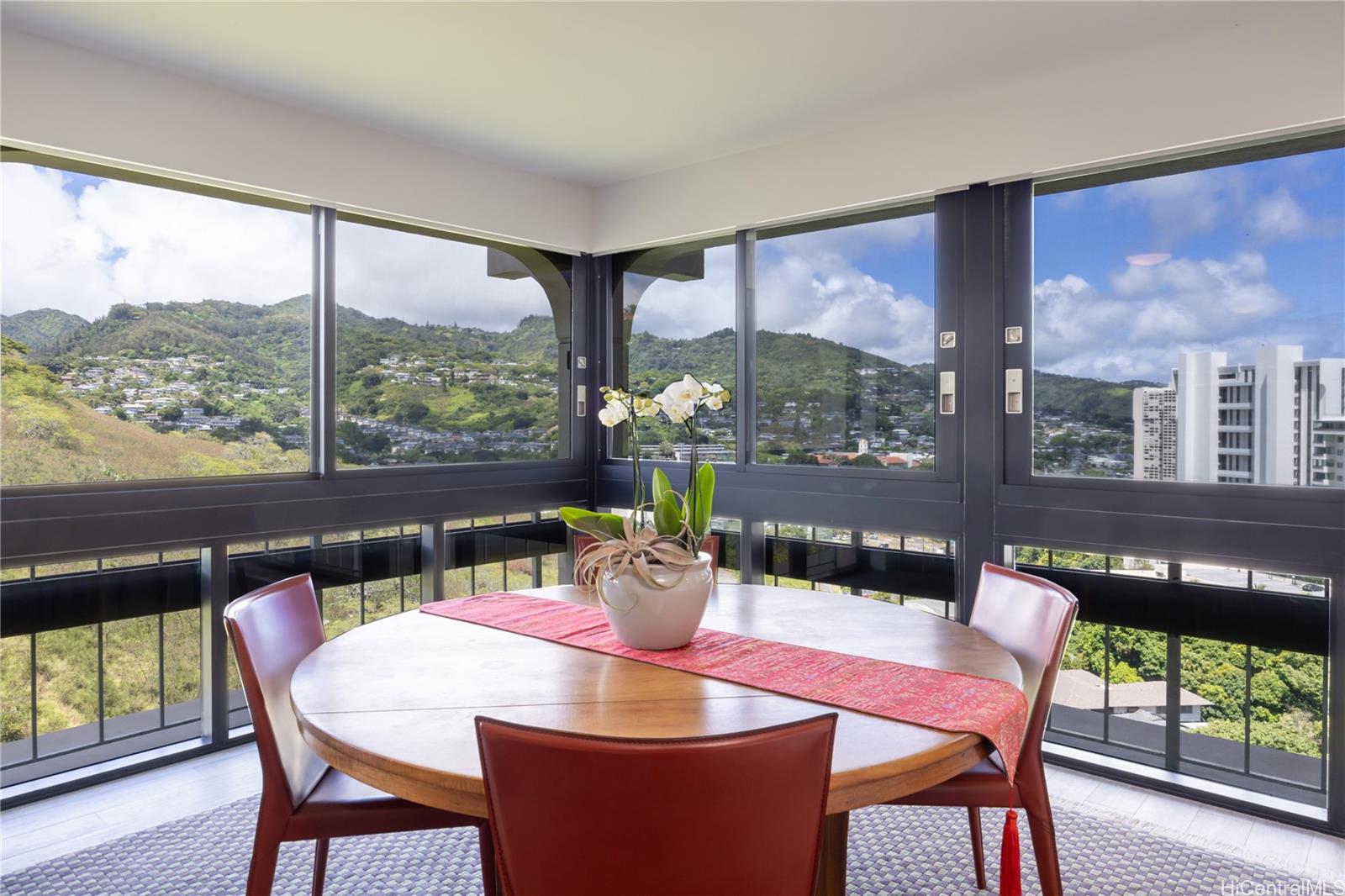 Royal Vista condo # 903E, Honolulu, Hawaii - photo 22 of 25