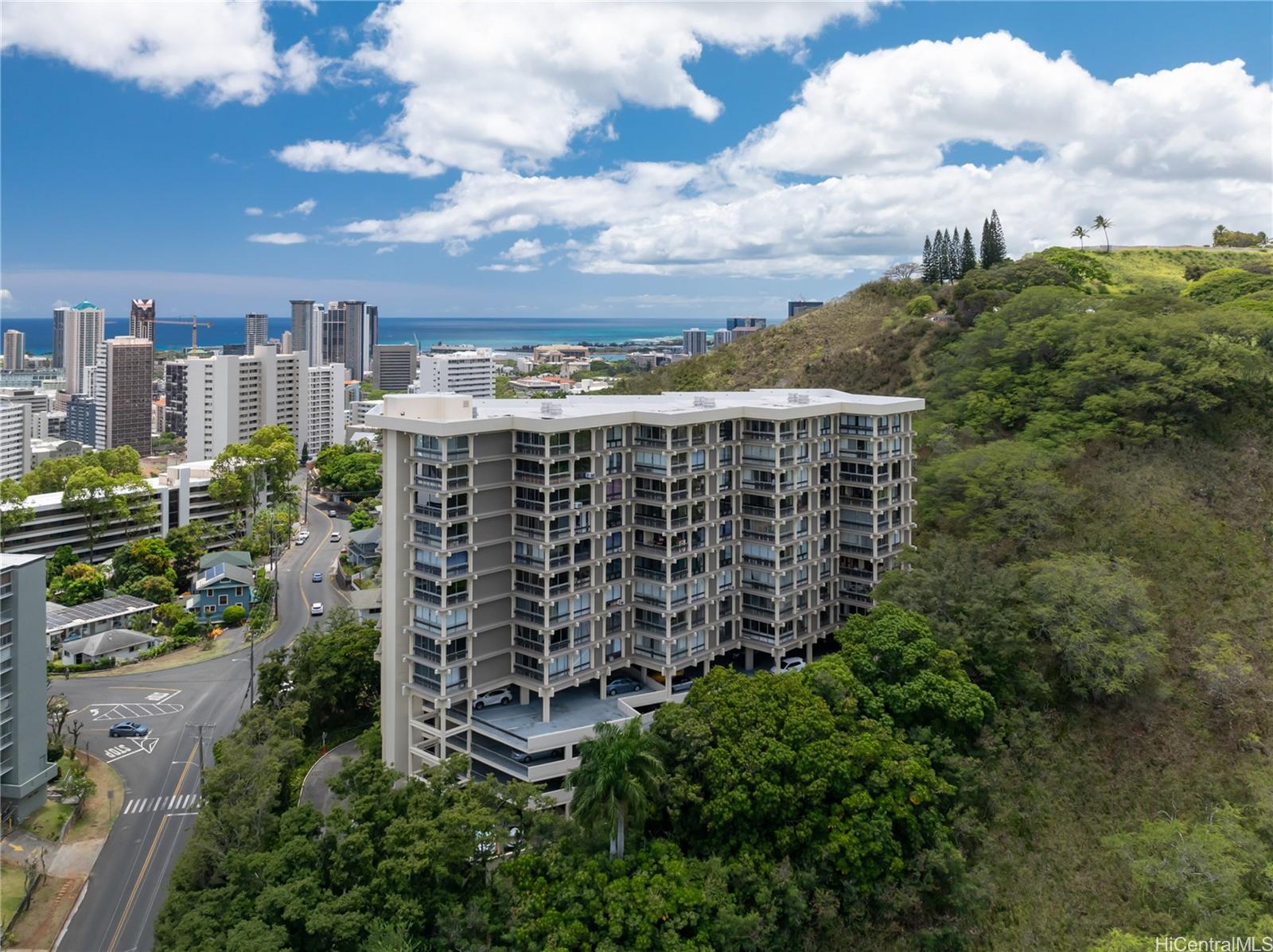 Royal Vista condo # 903E, Honolulu, Hawaii - photo 23 of 25