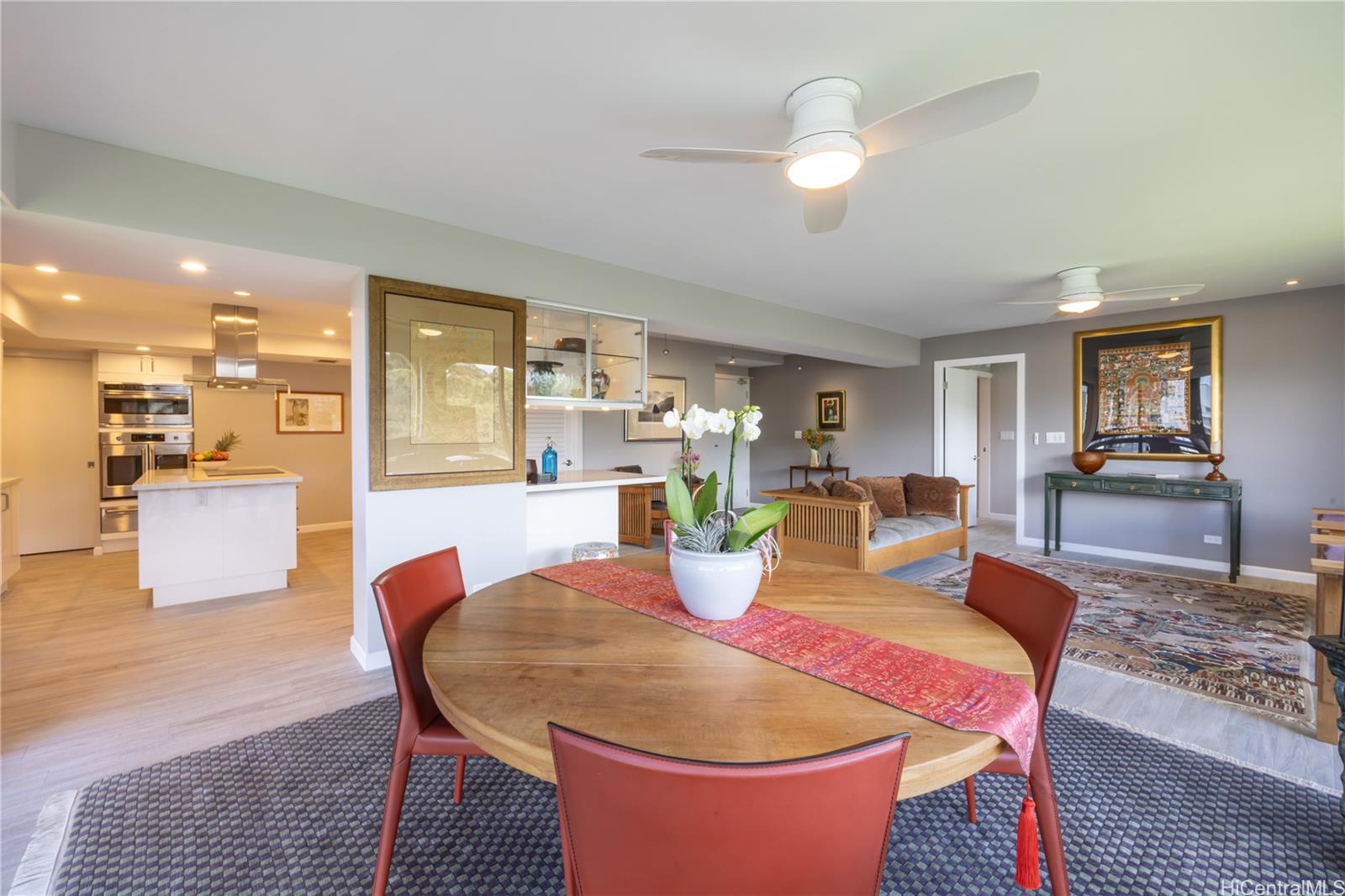 Royal Vista condo # 903E, Honolulu, Hawaii - photo 7 of 25