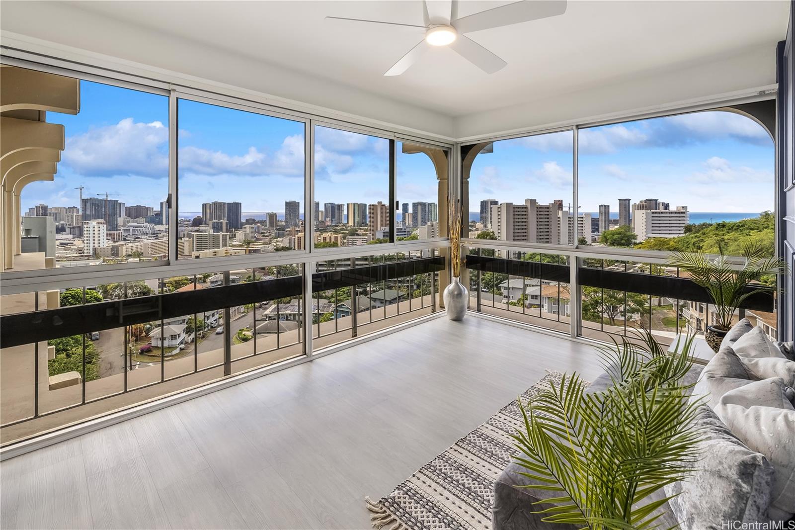 Royal Vista condo # 908D, Honolulu, Hawaii - photo 19 of 25