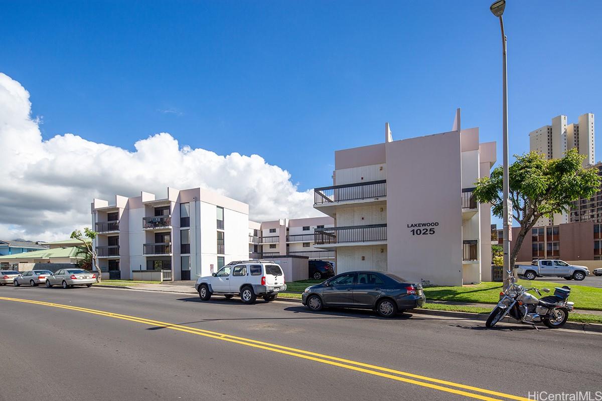 1025 Ala Lilikoi St Honolulu - Rental - photo 10 of 11