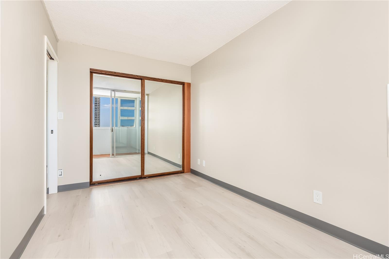 1025 Kalo Pl Honolulu - Rental - photo 12 of 20