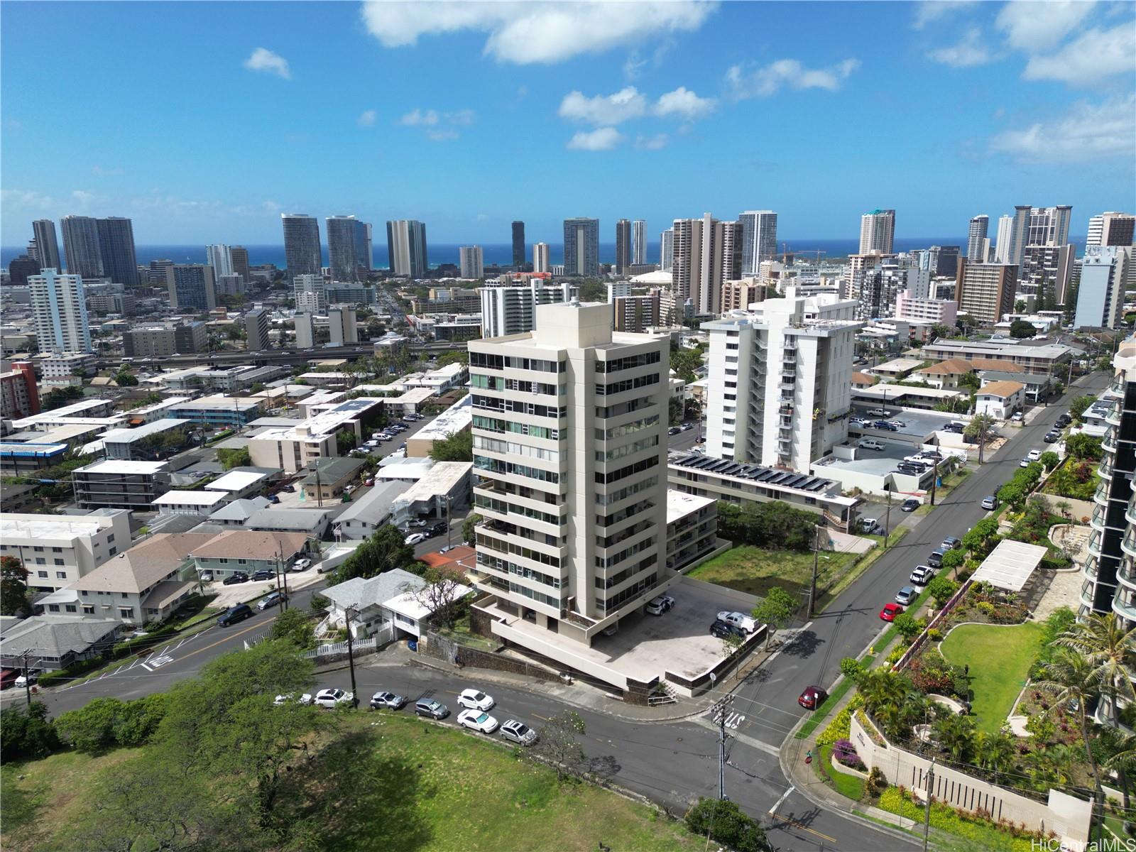 Maile Tower condo # 9A, Honolulu, Hawaii - photo 23 of 24