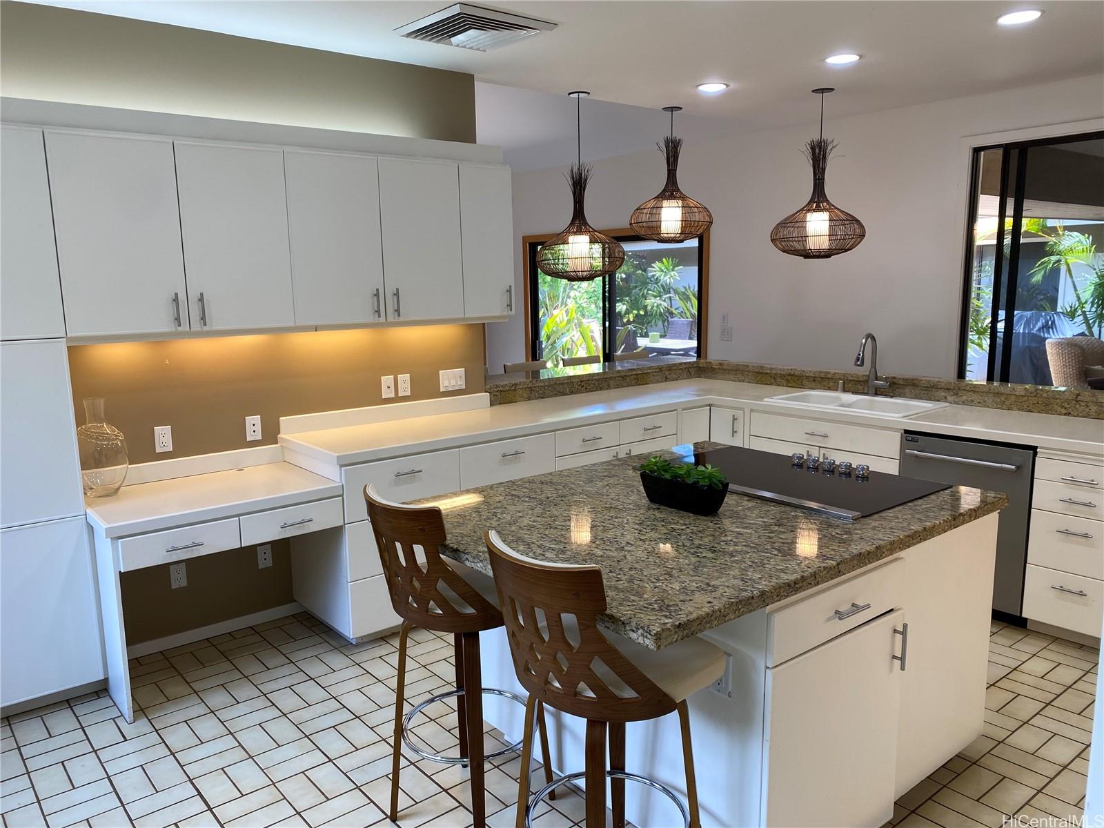 1029 Koloa Street Honolulu - Rental - photo 12 of 25