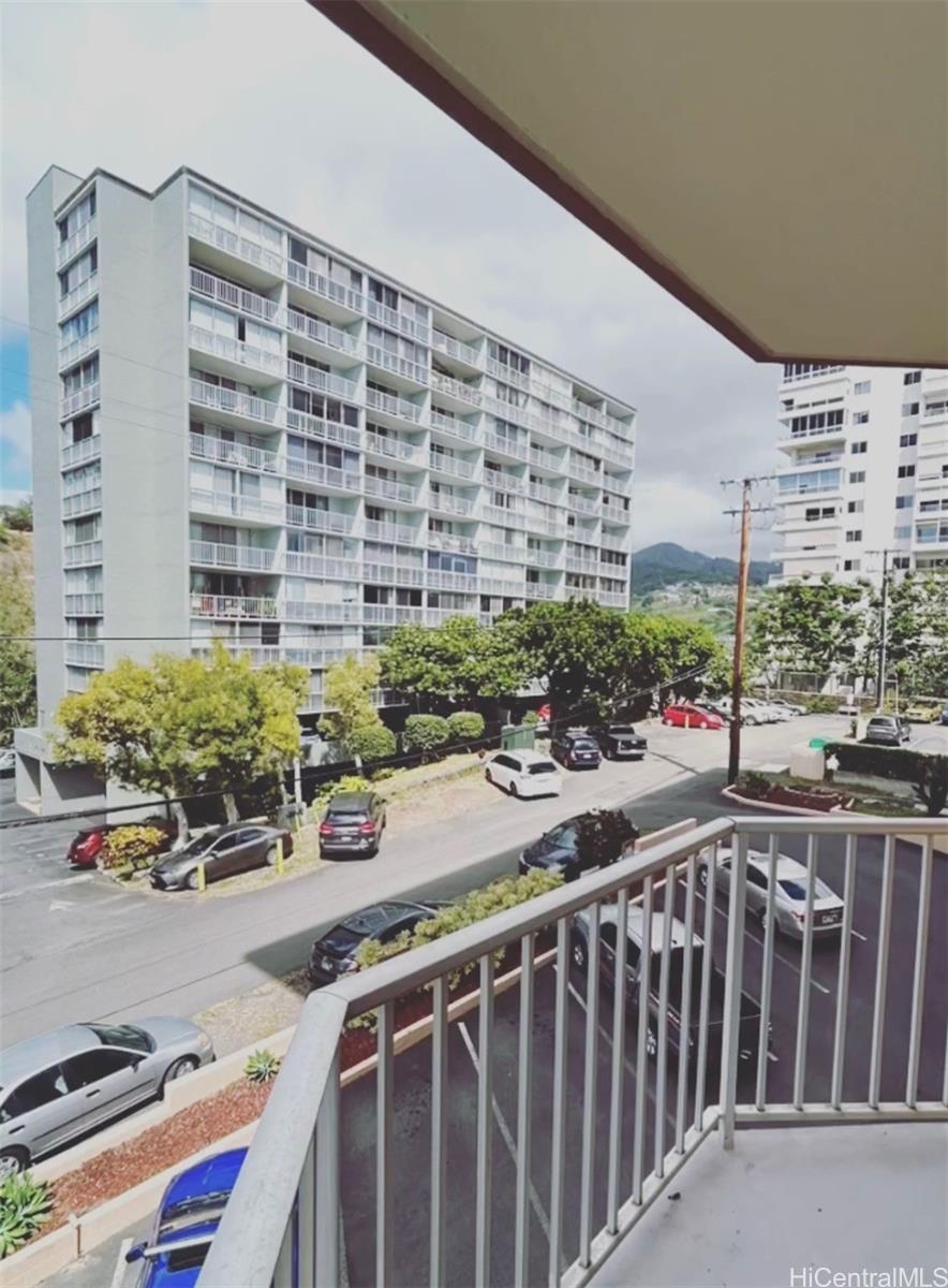 Maunaihi Terrace condo # 306, Honolulu, Hawaii - photo 9 of 12