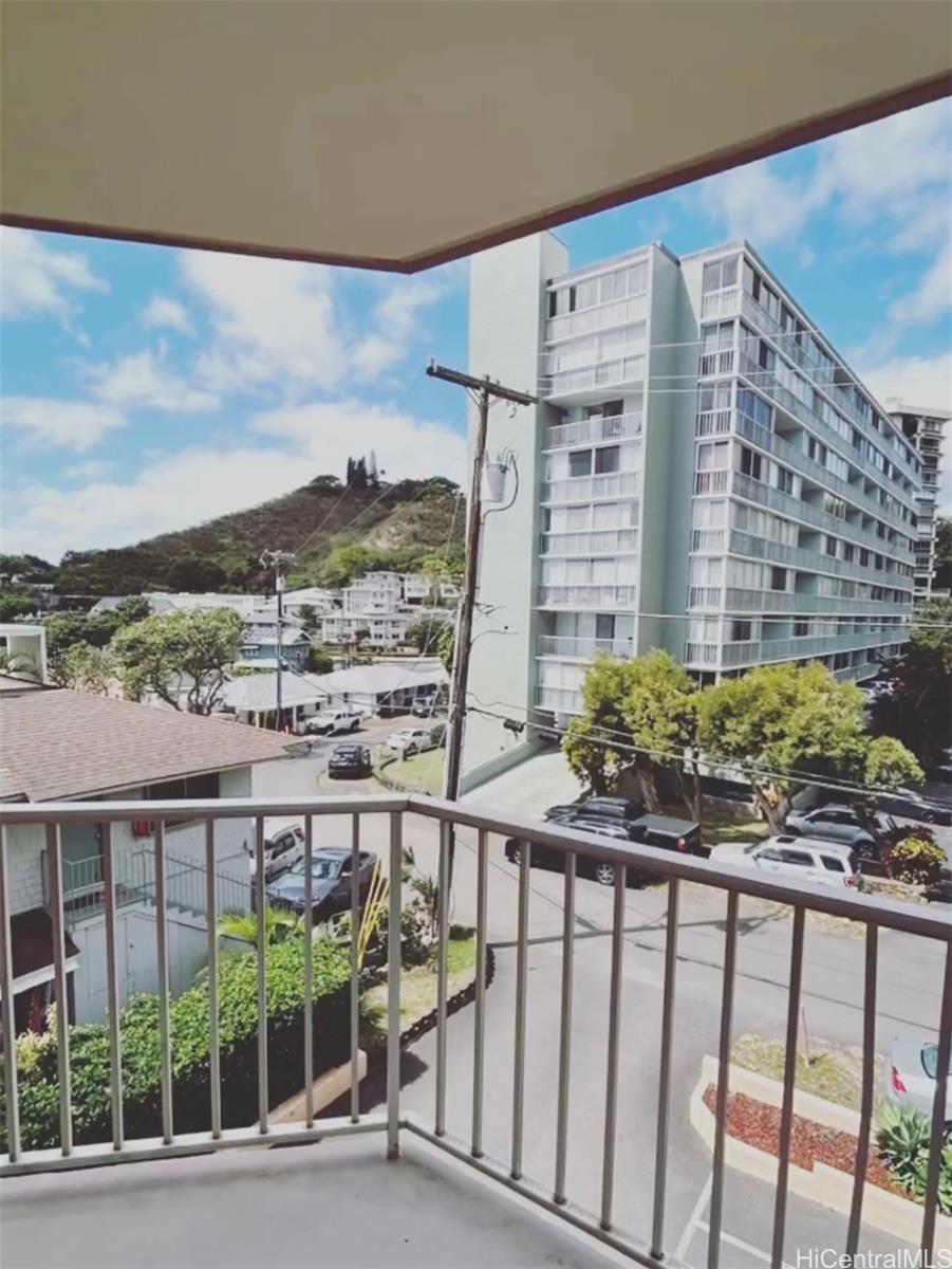 Maunaihi Terrace condo # 306, Honolulu, Hawaii - photo 10 of 12