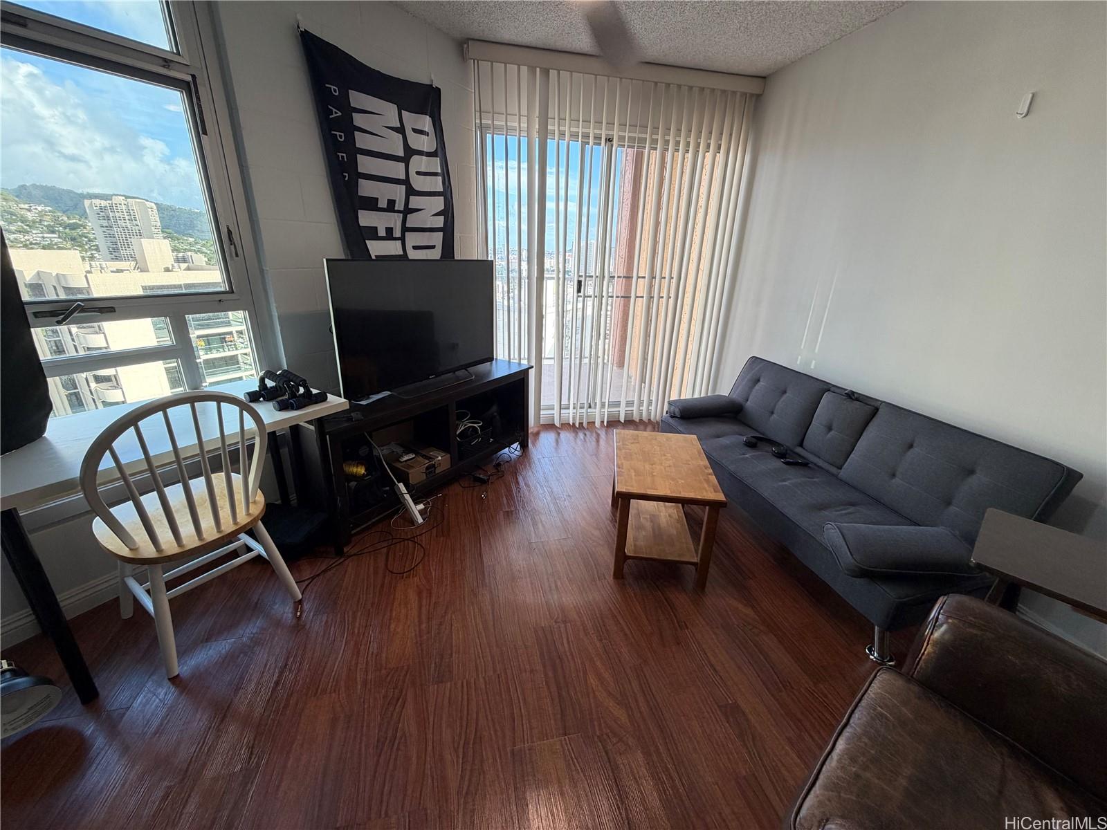 Maunaihi Terrace condo # 801, Honolulu, Hawaii - photo 3 of 21