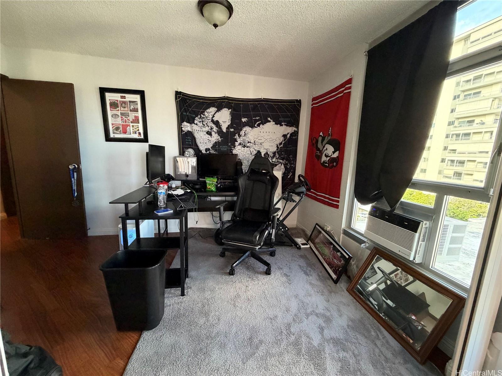 Maunaihi Terrace condo # 801, Honolulu, Hawaii - photo 4 of 21