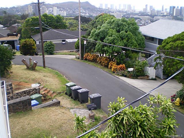 1032  Ilima Dr Alewa Heights, Honolulu home - photo 8 of 20