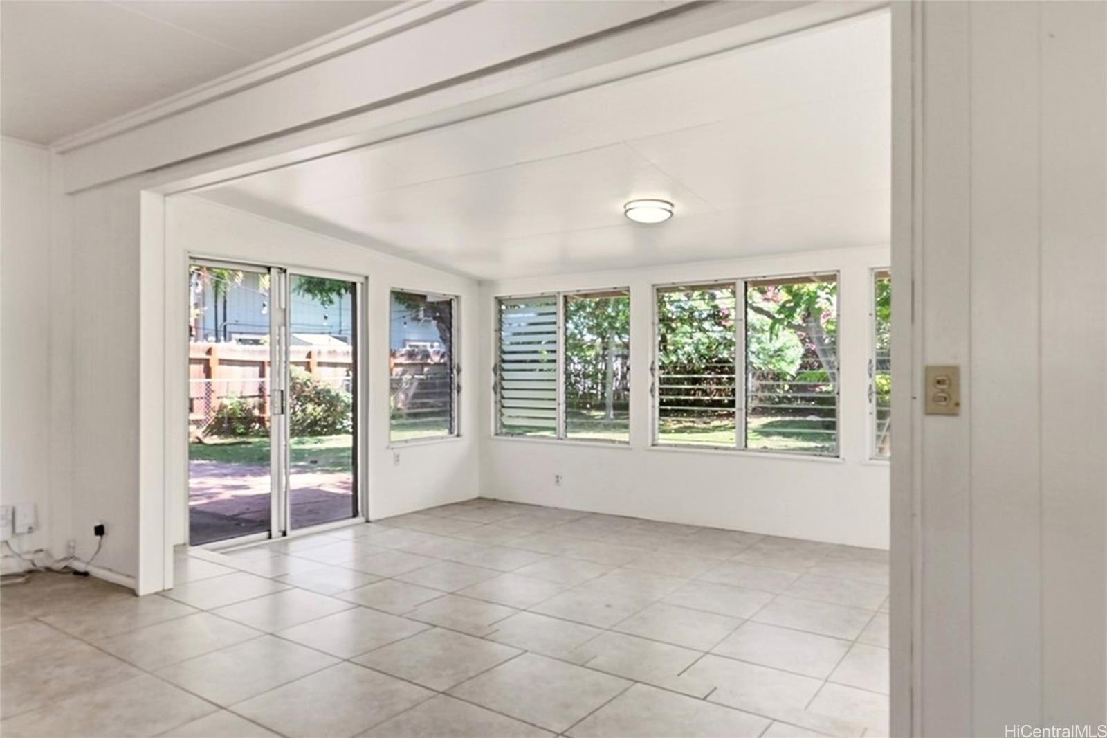 1032 Kainui Dr Kailua - Rental - photo 3 of 16