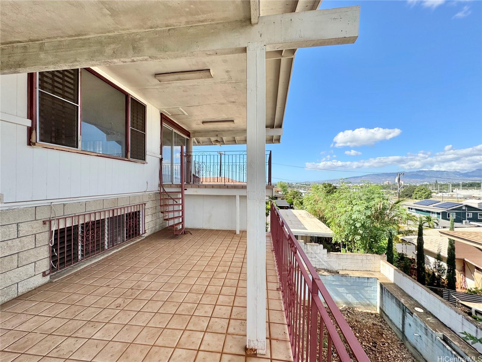 1032  Maluna St Aliamanu, Honolulu home - photo 12 of 14