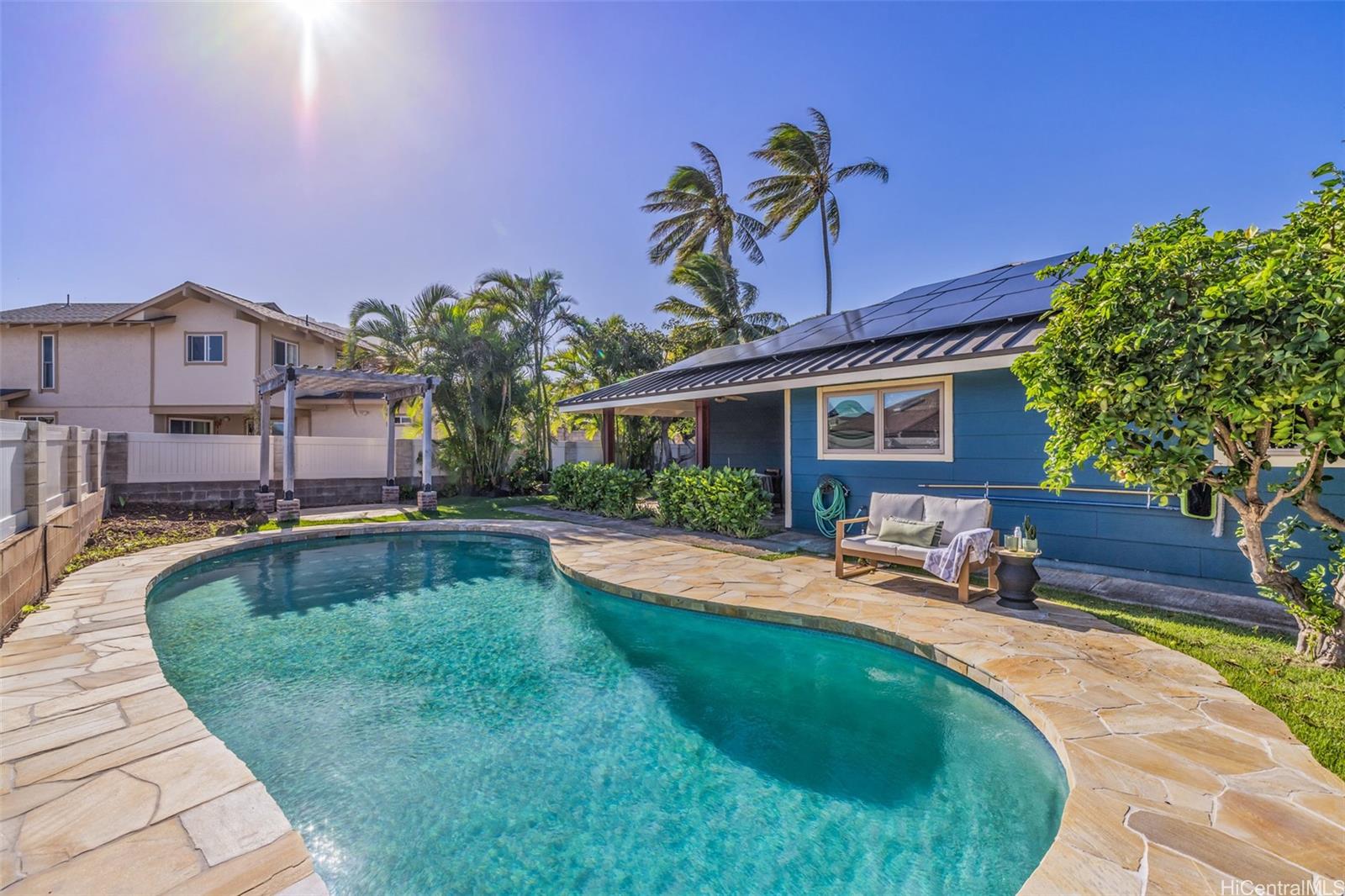 1035  Kamaole Street Kalama Valley, Hawaii Kai home - photo 16 of 22