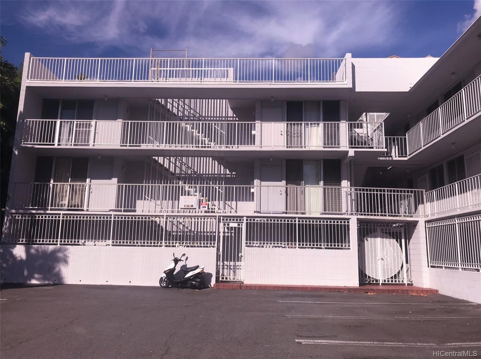 Makiki West 203, 1036 Green Street, Honolulu Punchbowl Area condo Sold