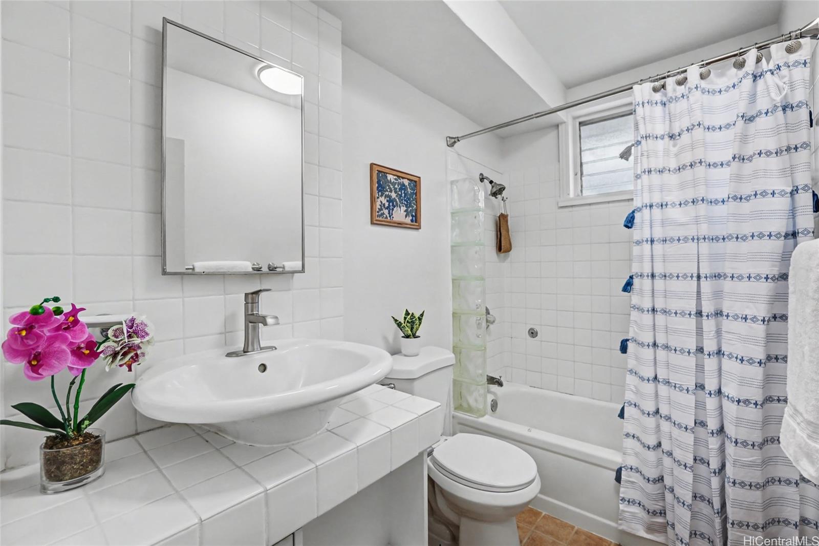 Makiki West condo # 205, Honolulu, Hawaii - photo 12 of 21