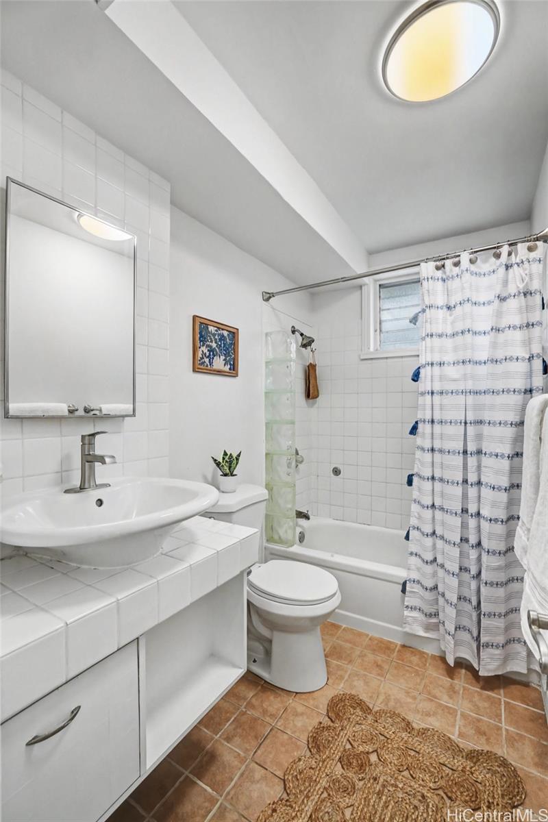 Makiki West condo # 205, Honolulu, Hawaii - photo 13 of 21