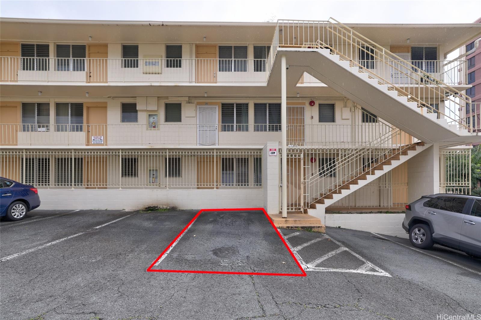 Makiki West condo # 205, Honolulu, Hawaii - photo 18 of 21