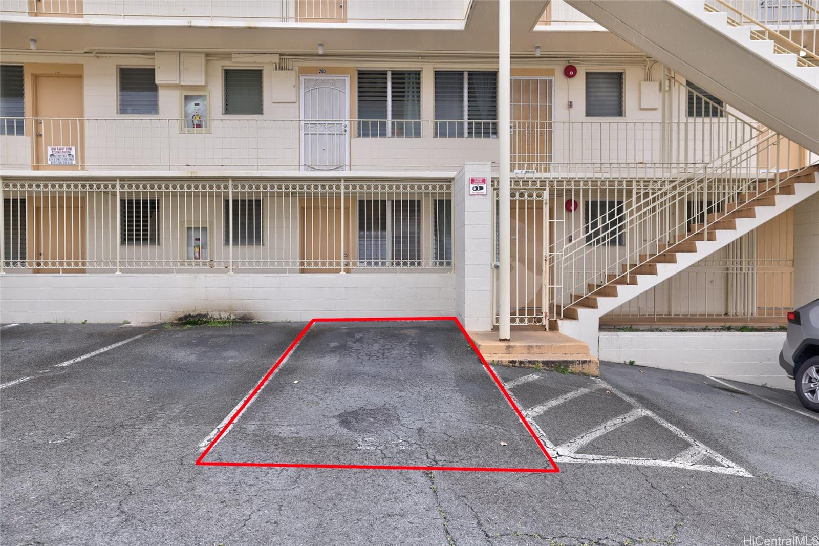 Makiki West condo # 205, Honolulu, Hawaii - photo 19 of 21