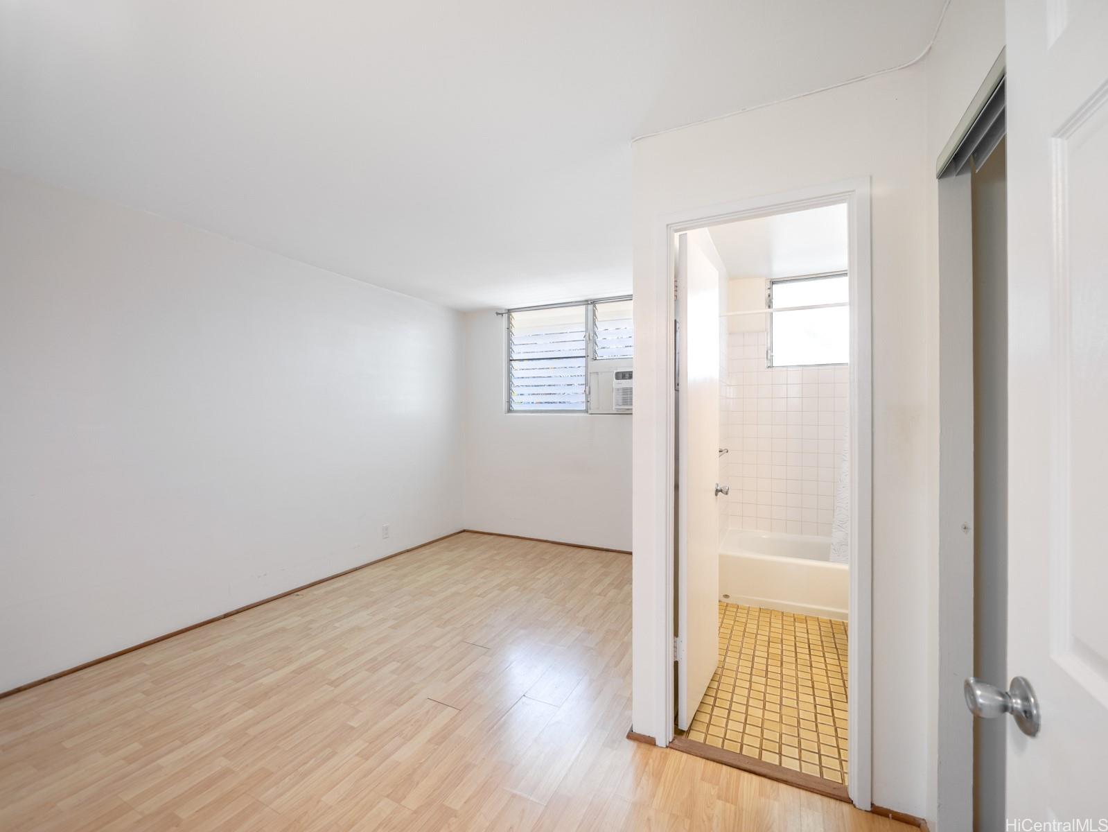 Makiki West condo # 304, Honolulu, Hawaii - photo 17 of 19