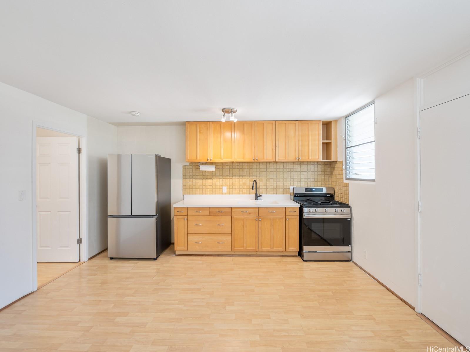 Makiki West condo # 304, Honolulu, Hawaii - photo 4 of 19