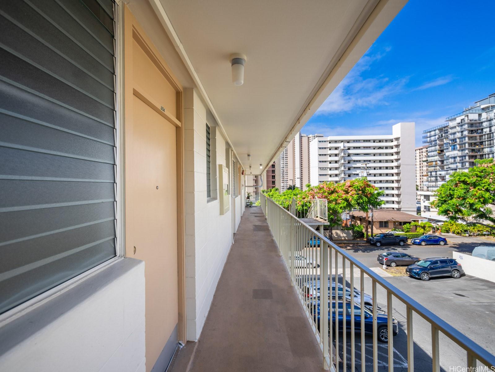 Makiki West condo # 304, Honolulu, Hawaii - photo 6 of 19
