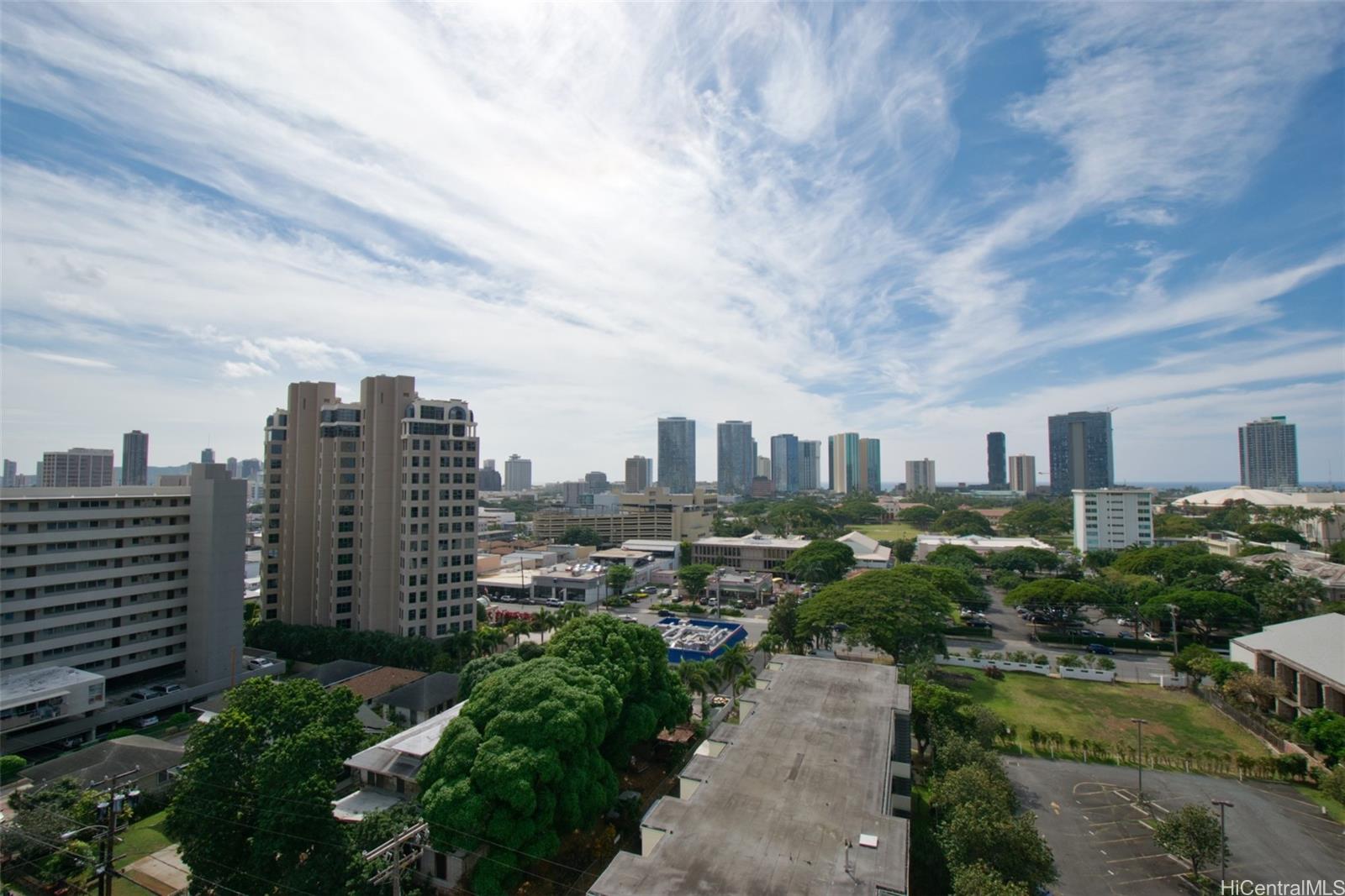 1040 Kinau St Honolulu - Rental - photo 13 of 22