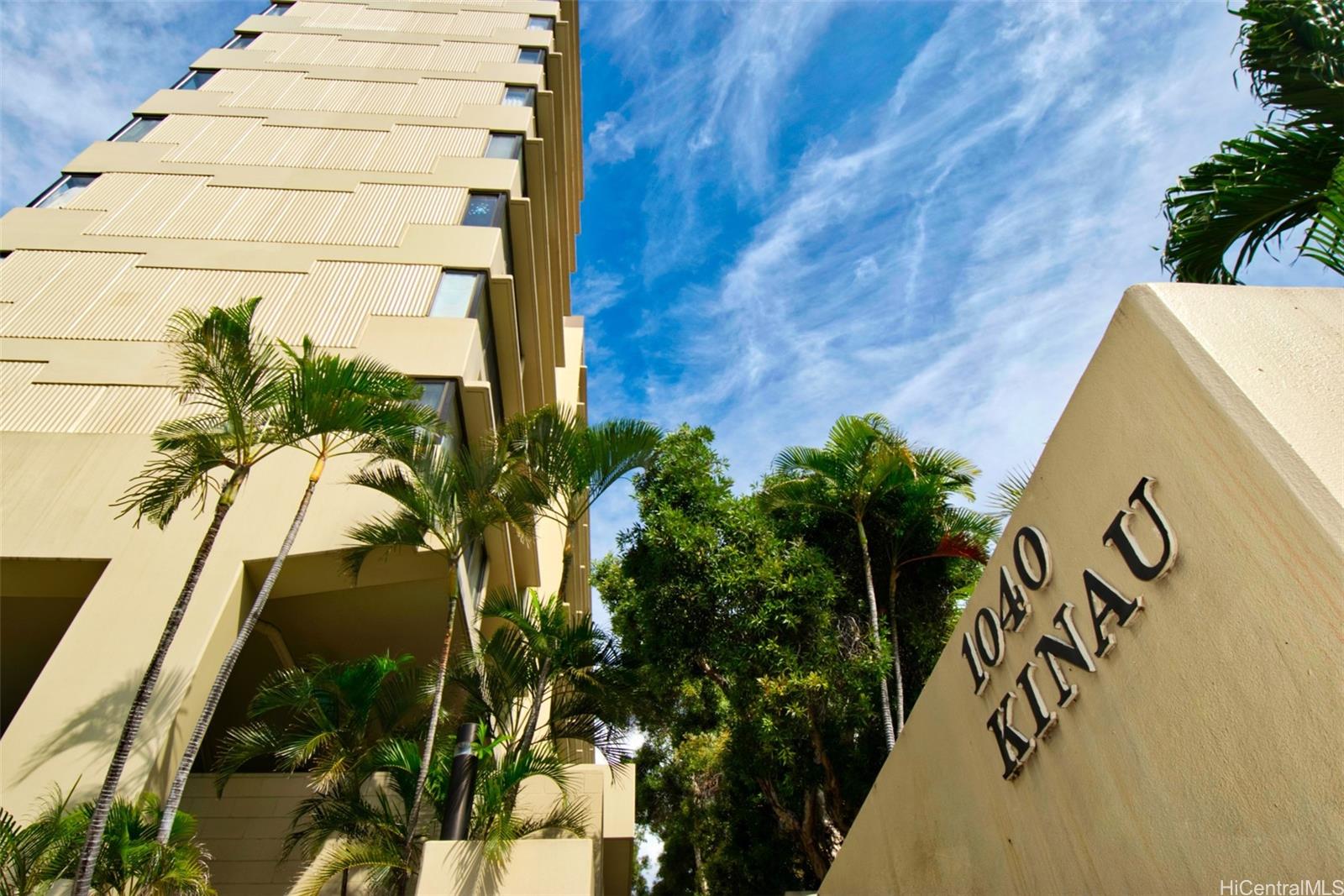 1040 Kinau St Honolulu - Rental - photo 17 of 22