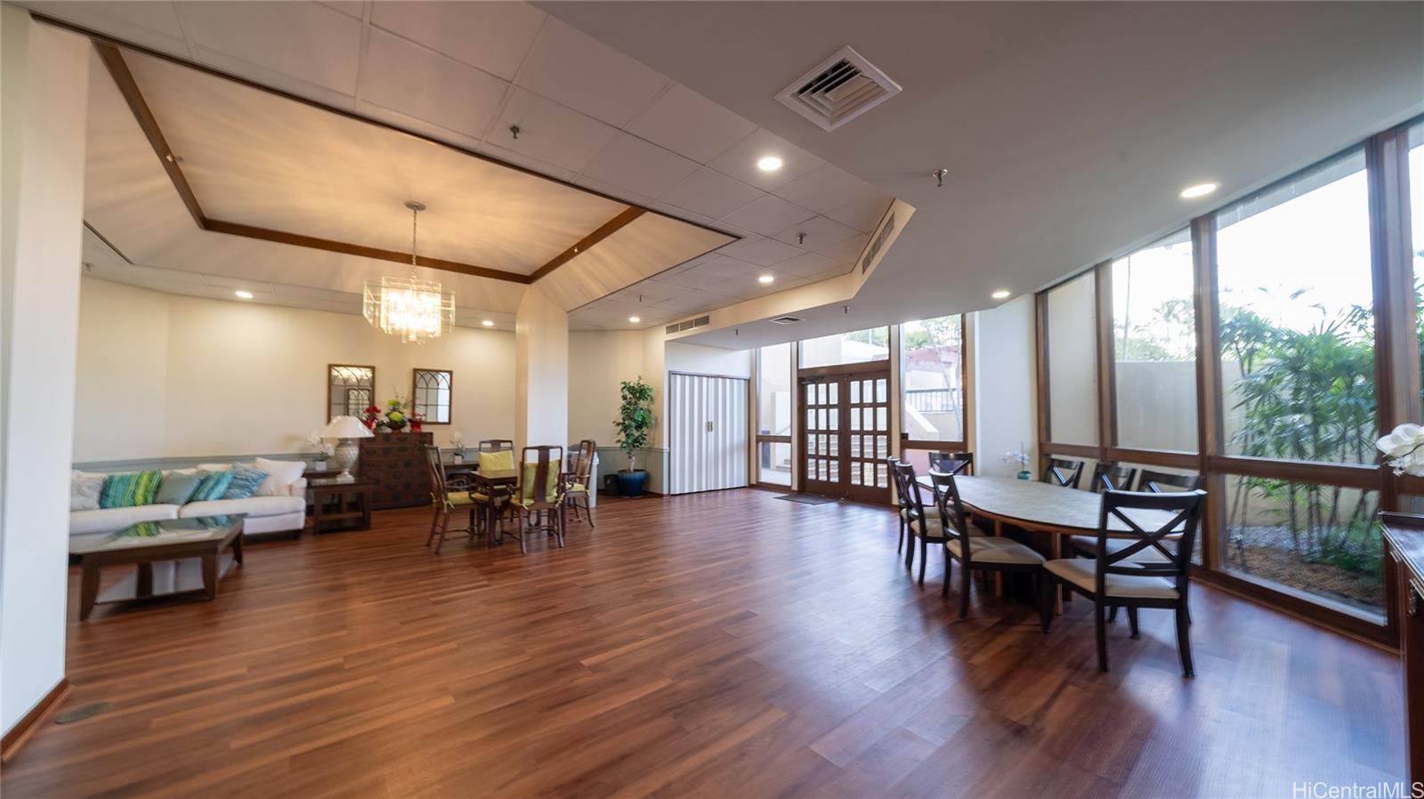 Continental Plaza condo # 702, Honolulu, Hawaii - photo 25 of 25