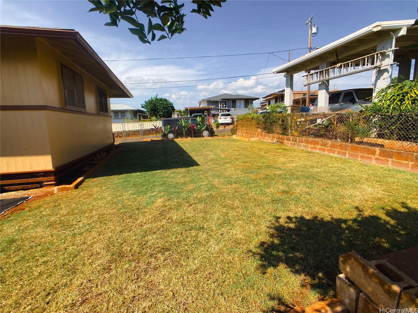 1042 Kaweloka St Pearl City - Rental - photo 18 of 19