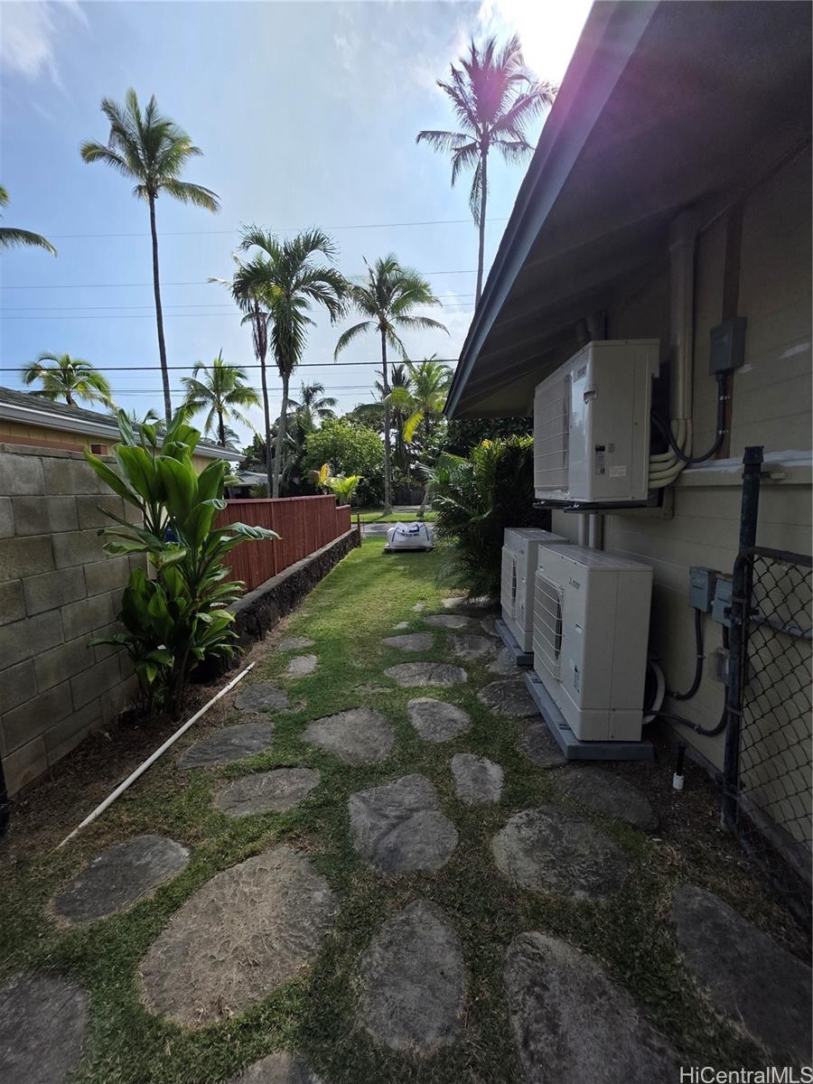 1043 Kainui Dr Kailua - Rental - photo 12 of 15