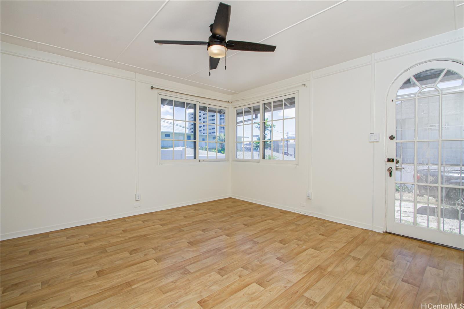 1044 Green Street Honolulu - Rental - photo 3 of 12