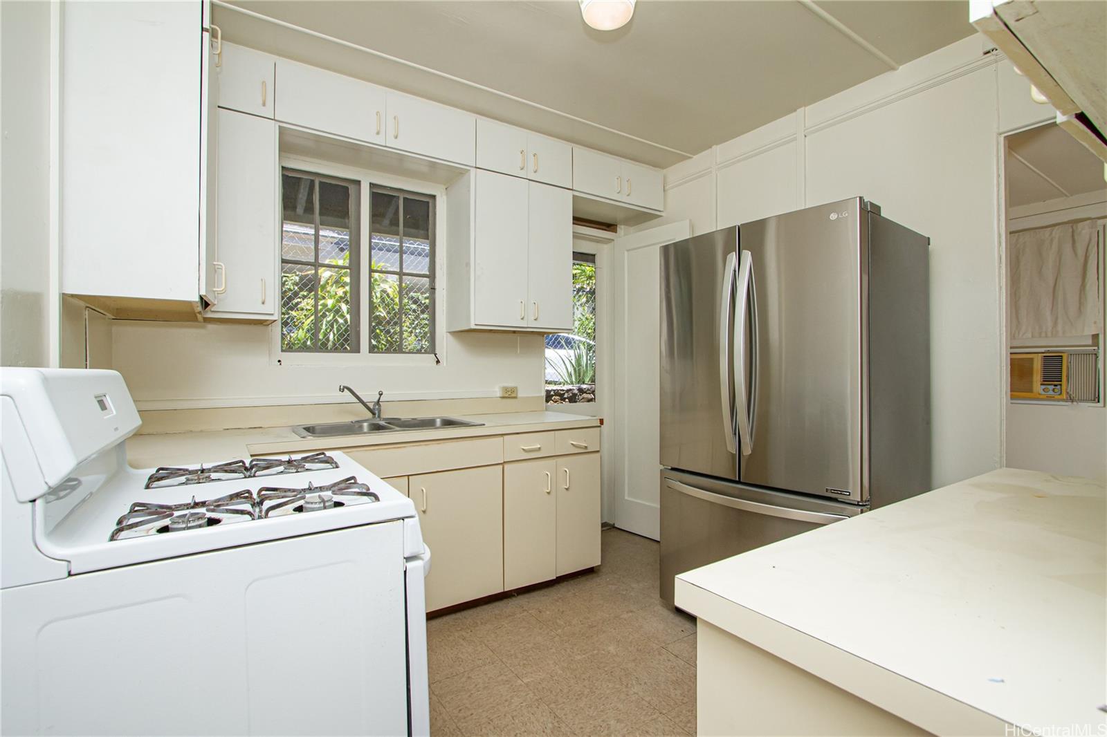 1044A Green Street Honolulu - Multi-family - photo 11 of 25