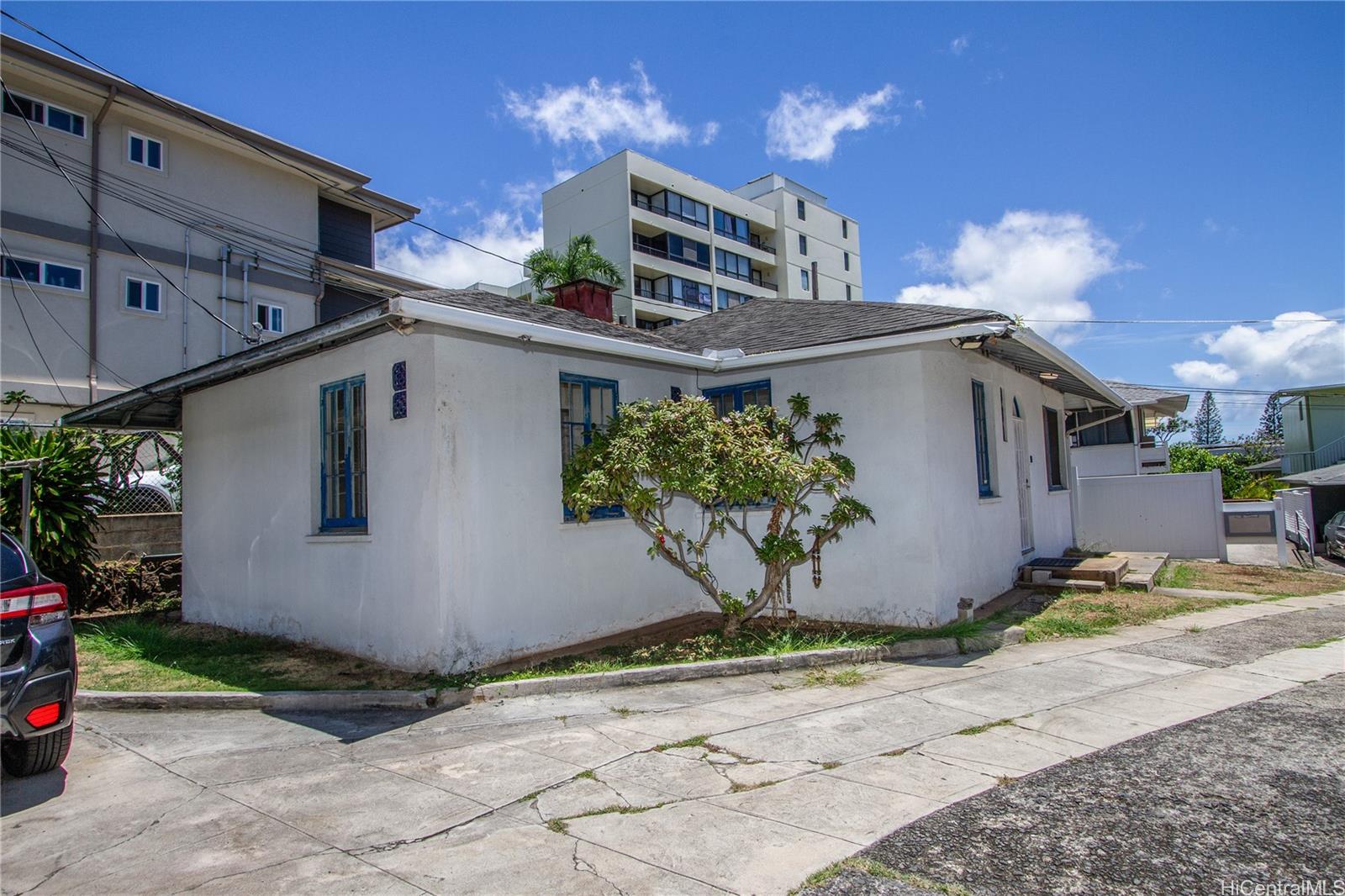 1044A Green Street Honolulu - Multi-family - photo 4 of 25