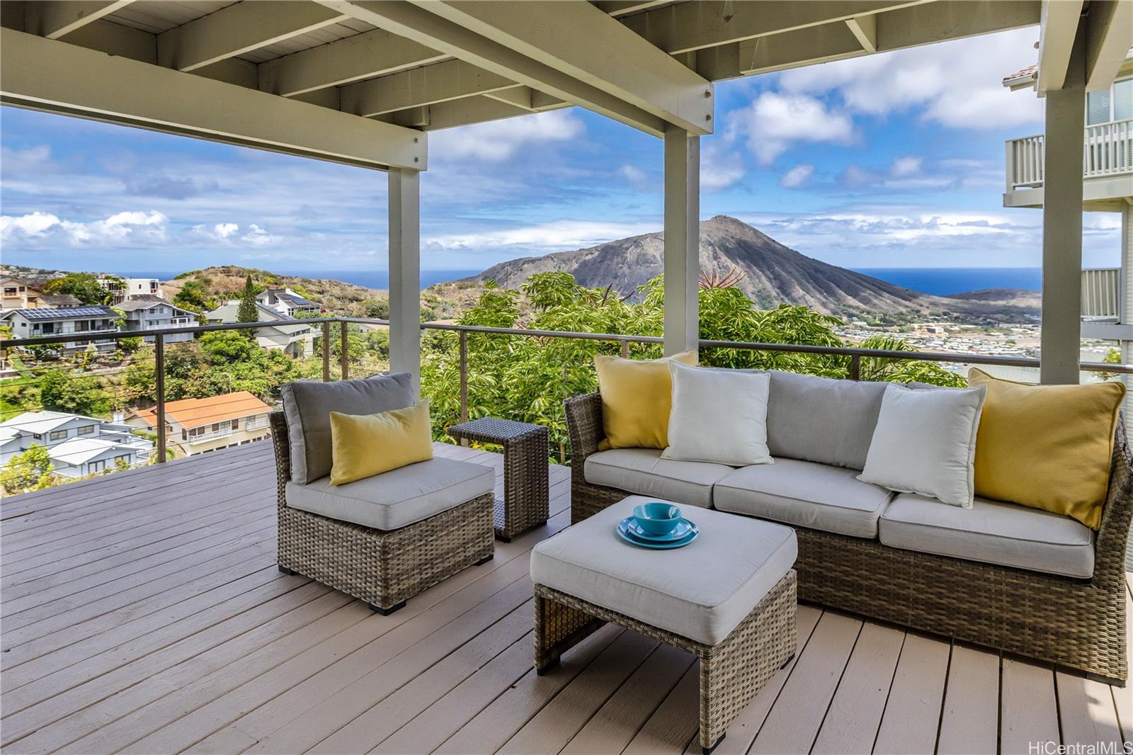 1048  Kaupaku Place Mariners Ridge, Hawaii Kai home - photo 14 of 25