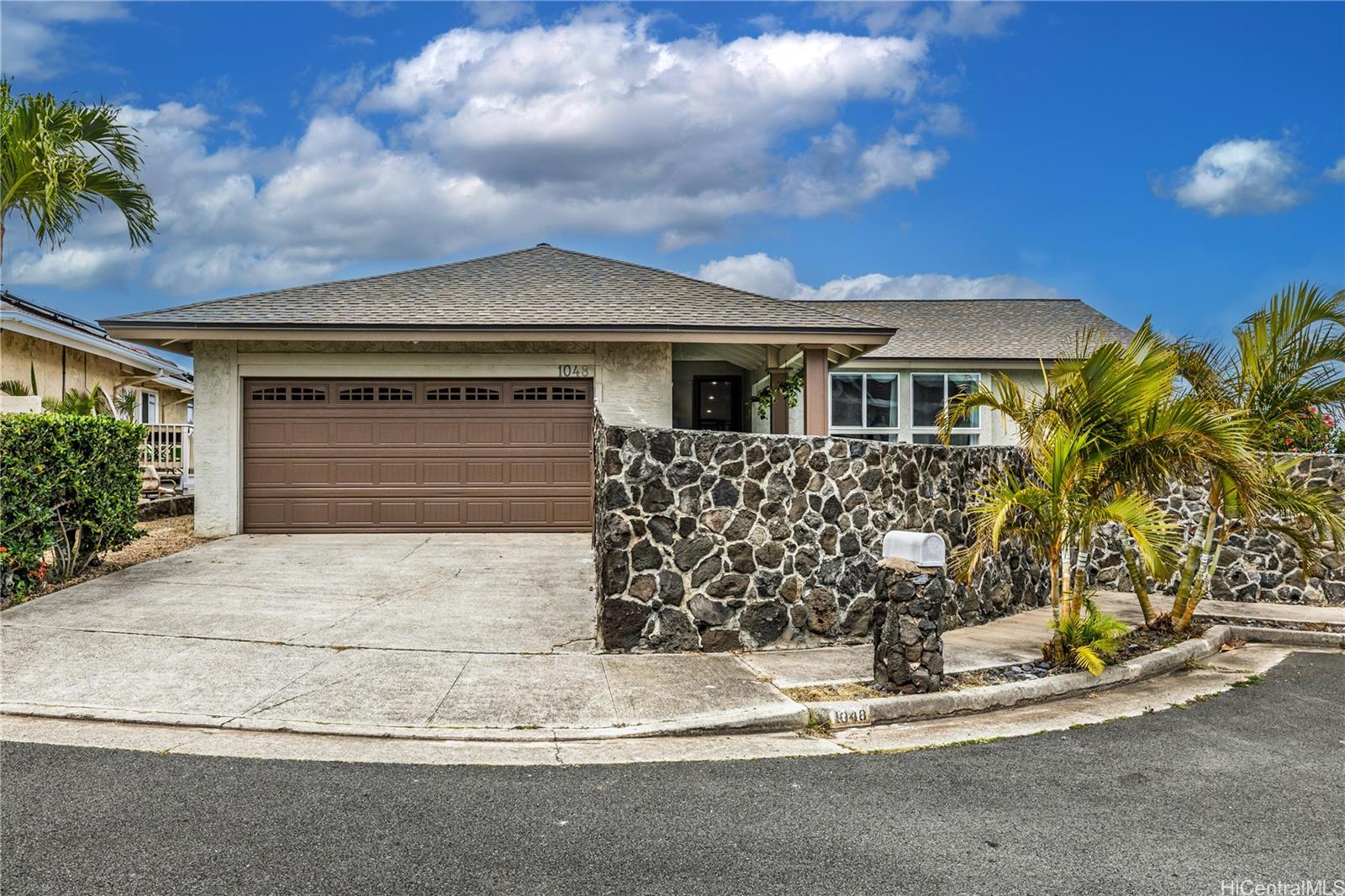 1048  Kaupaku Place Mariners Ridge, Hawaii Kai home - photo 25 of 25