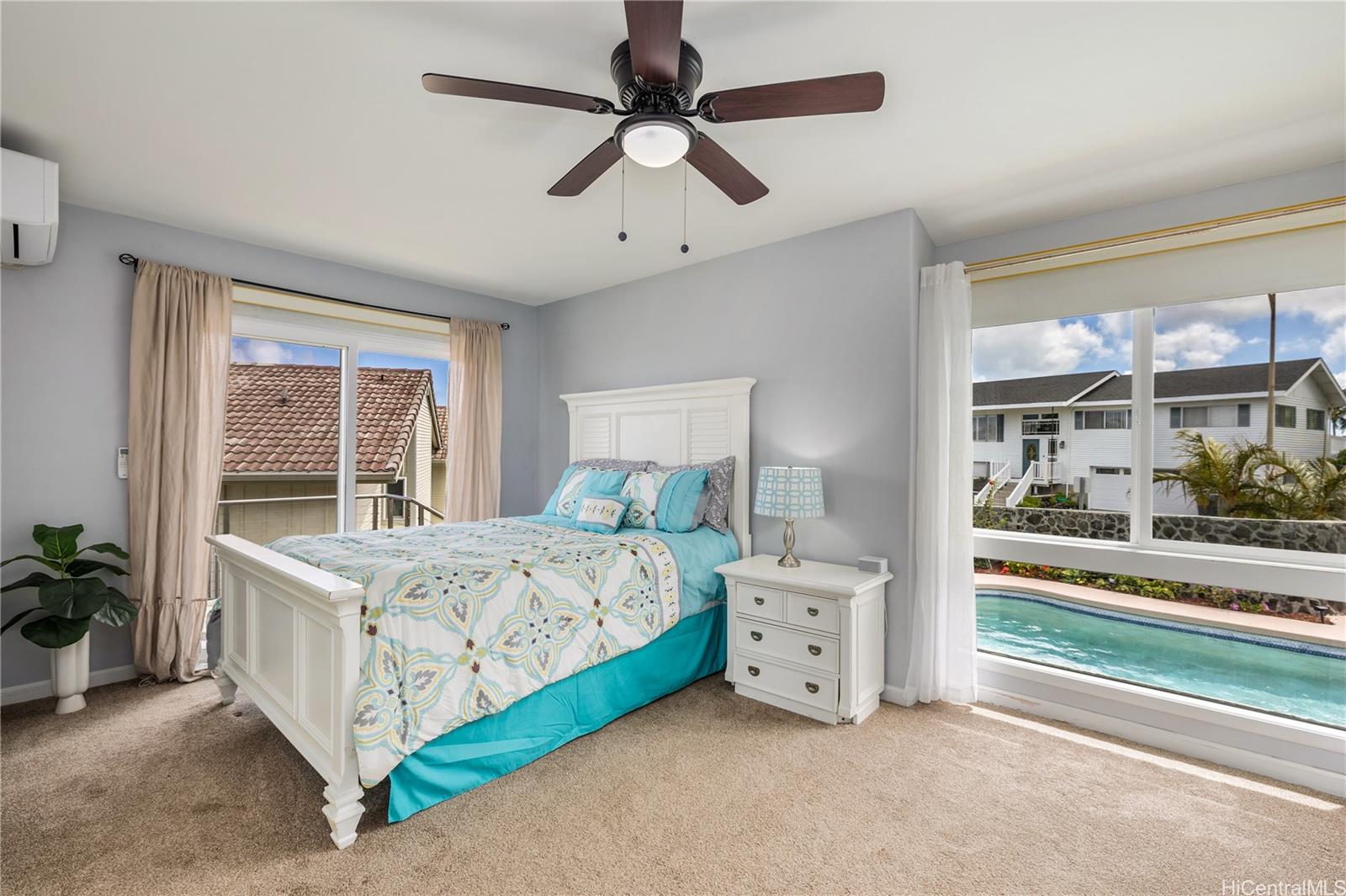 1048  Kaupaku Place Mariners Ridge, Hawaii Kai home - photo 9 of 25