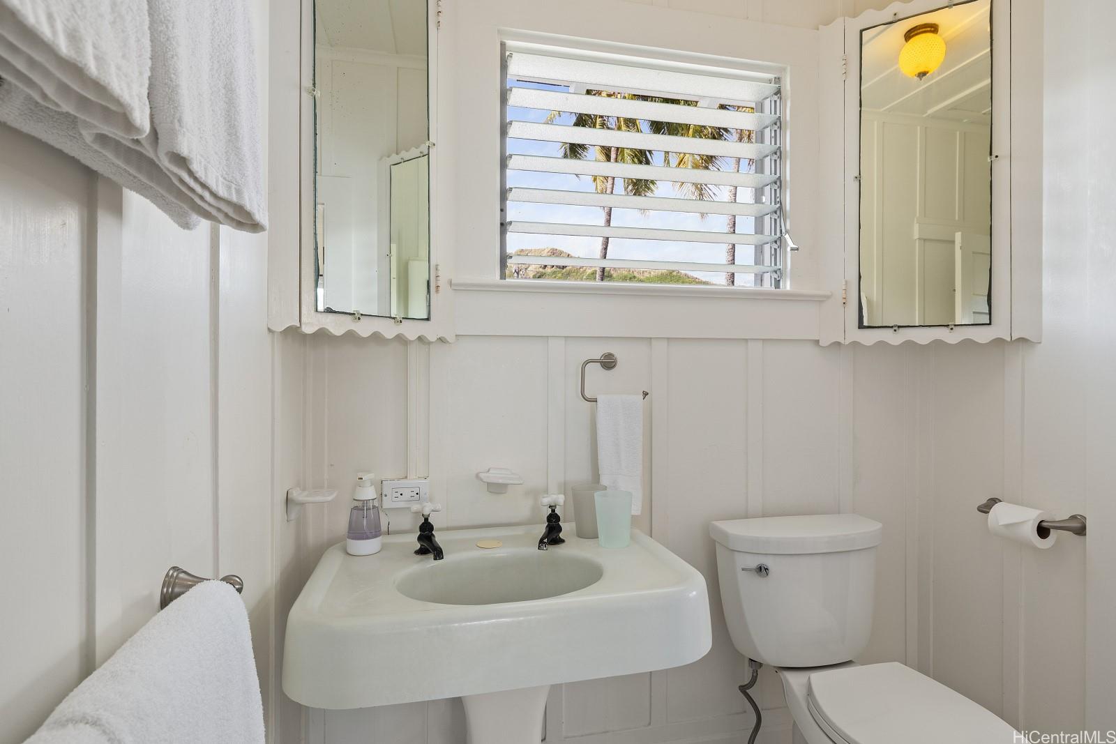 1048 Mokulua Drive Kailua - Rental - photo 21 of 25