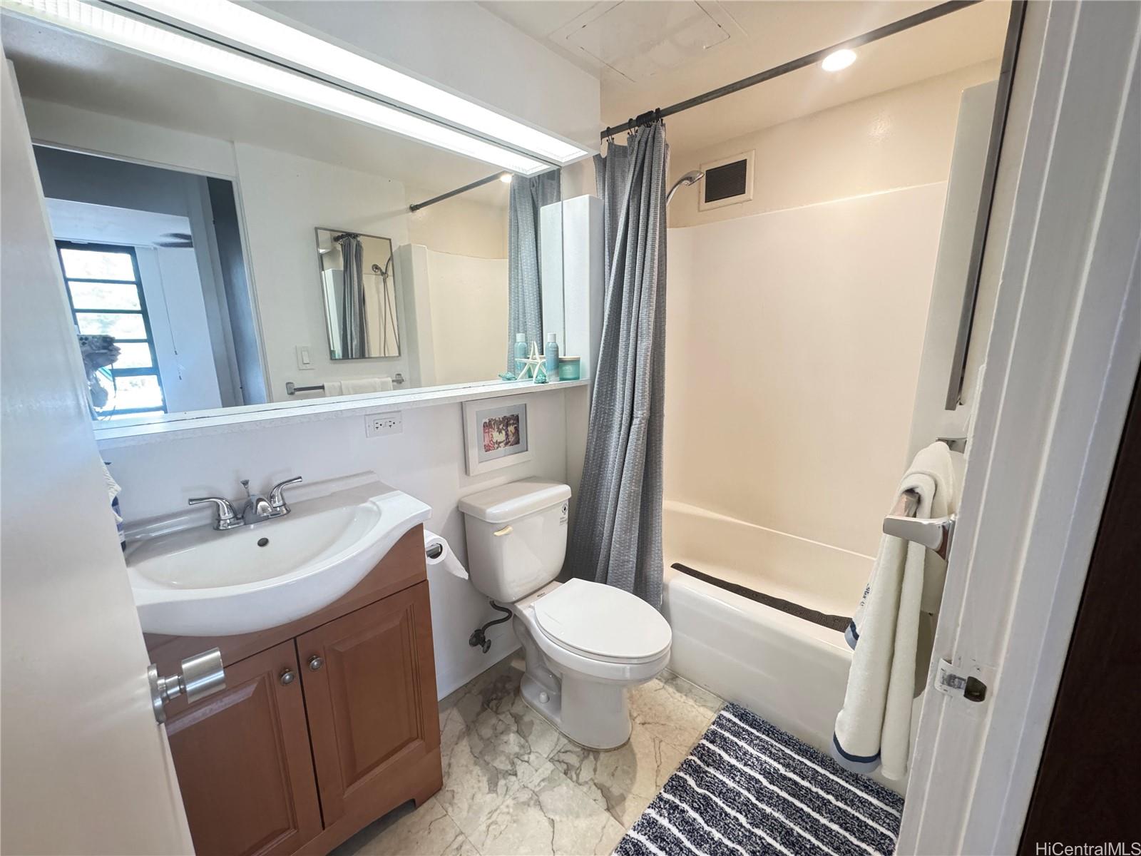 1050 Kinau Street Honolulu - Rental - photo 8 of 10